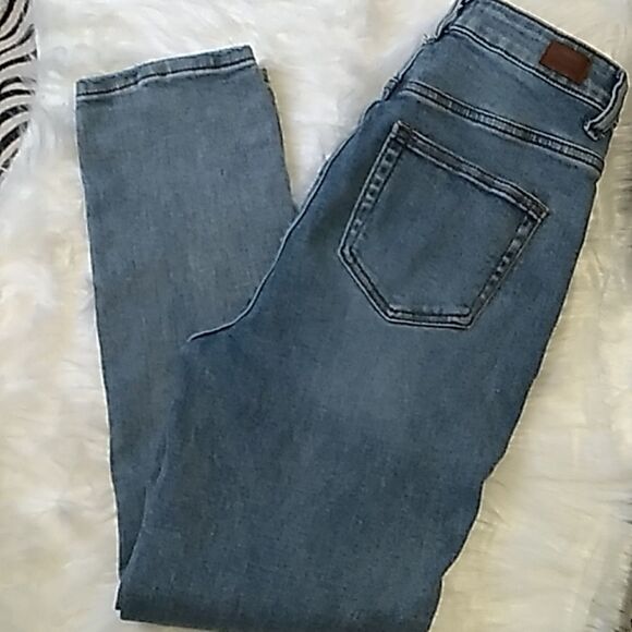 high waist button fly distressed jeans - Picture 14 of 15